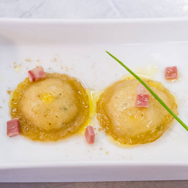 Bottoni trasparenti ai funghi porcini